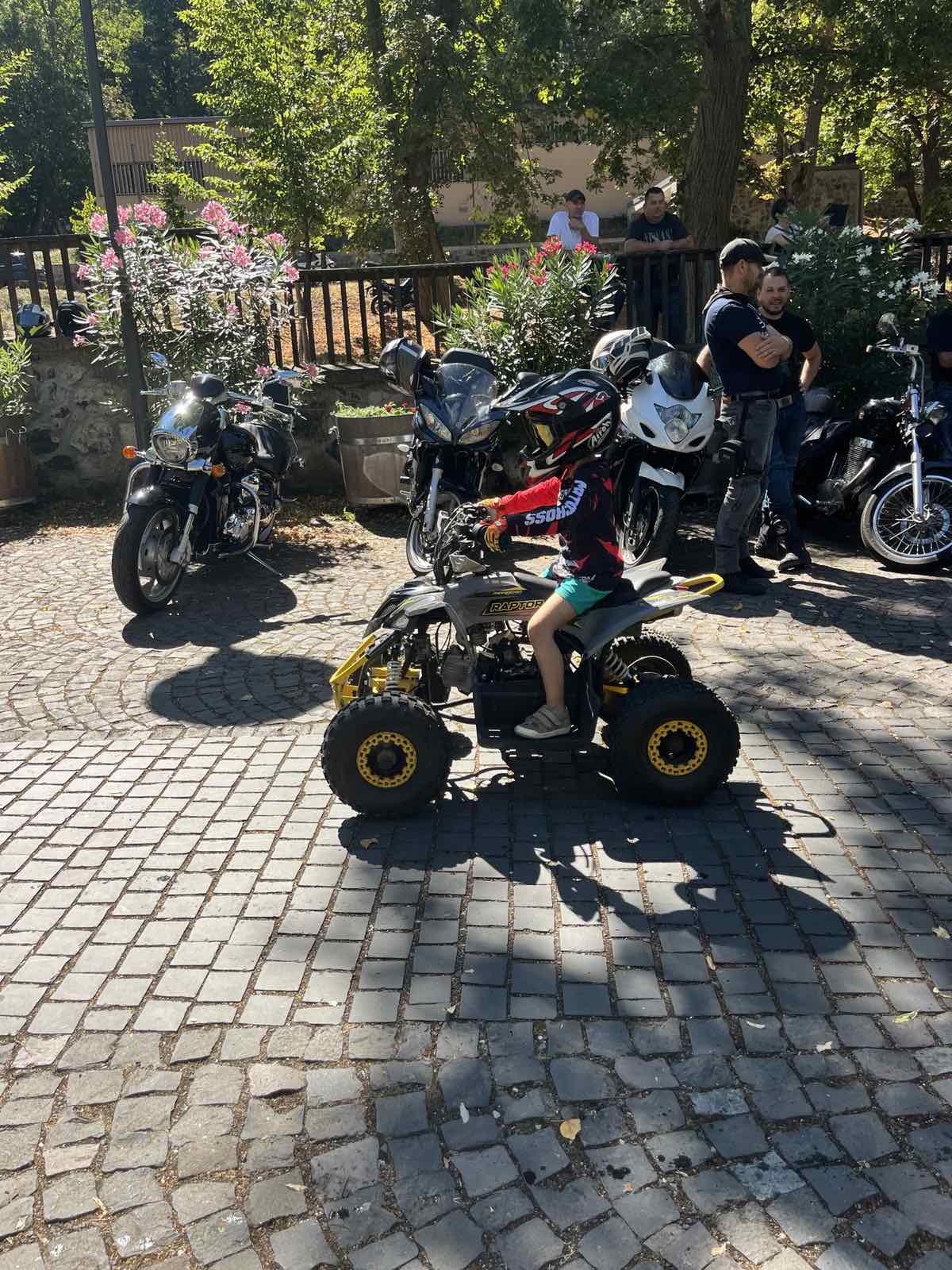 Mtrvrbly Szntkt25